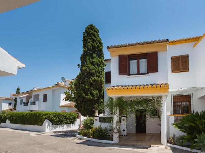 AdosadoVil - locdenia.com